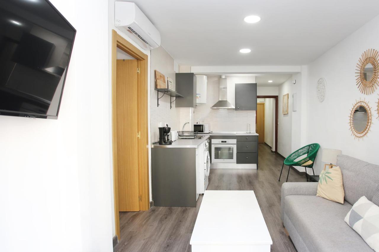Апартаменти Apartamento En Calle Mendoza - Zona Huelin & 300 Mts De La Playa Малага Екстер'єр фото