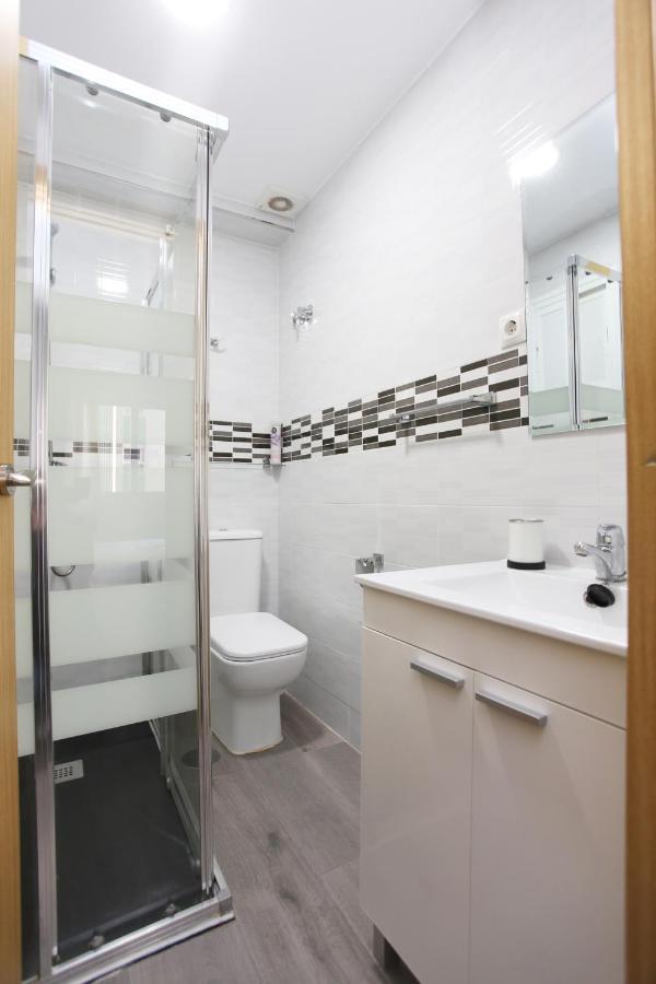 Апартаменти Apartamento En Calle Mendoza - Zona Huelin & 300 Mts De La Playa Малага Екстер'єр фото