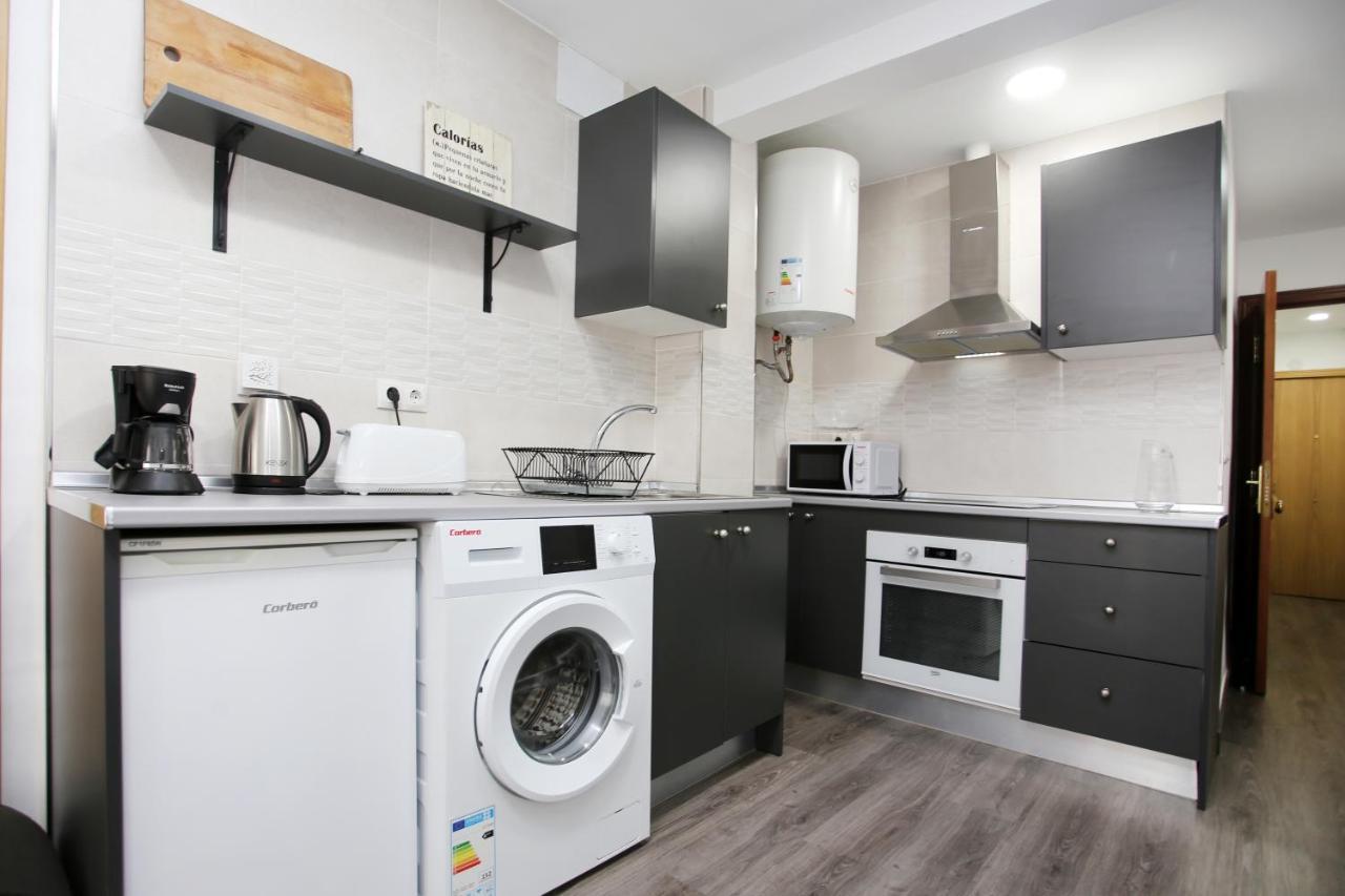 Апартаменти Apartamento En Calle Mendoza - Zona Huelin & 300 Mts De La Playa Малага Екстер'єр фото